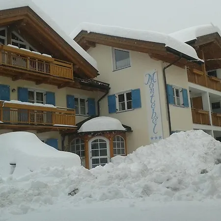 Montebel Aparthotel 3*