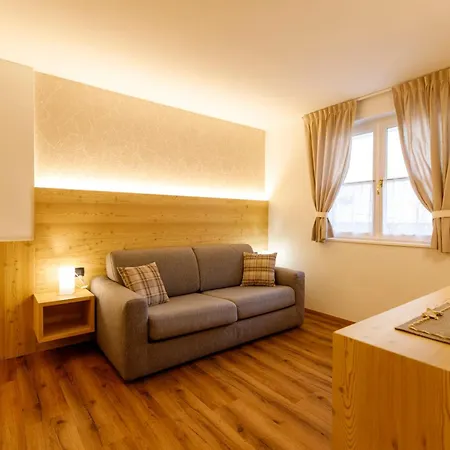 Aparthotel Montebel 3*